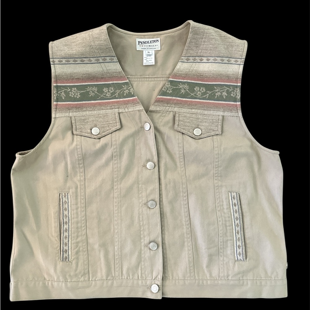 Pendleton Beige and Black Prairie Rose Tagged Jacket